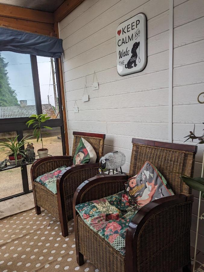 Chez Nick Et Martine Suite Privative Palinges Exterior foto